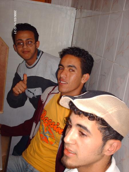 c moi   et mon  mai drisse  et aziz